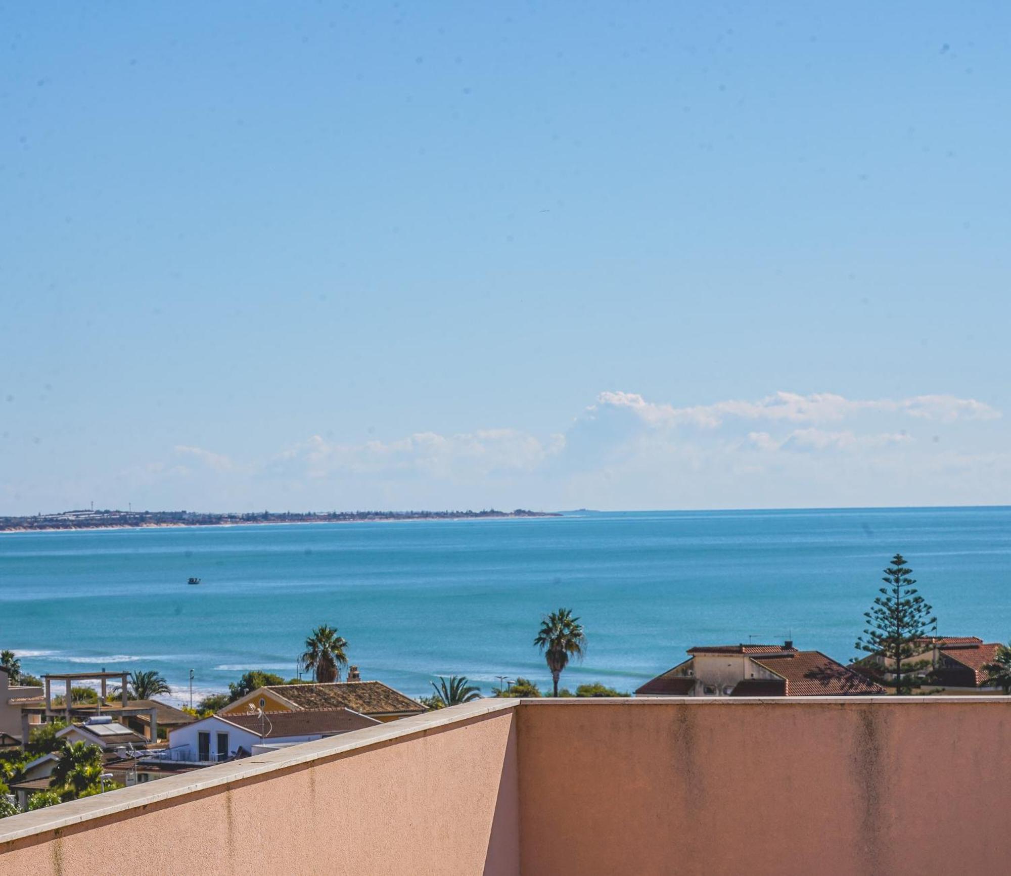 Attico Terrazza Cielomare Seaview Pozzallo Exterior foto